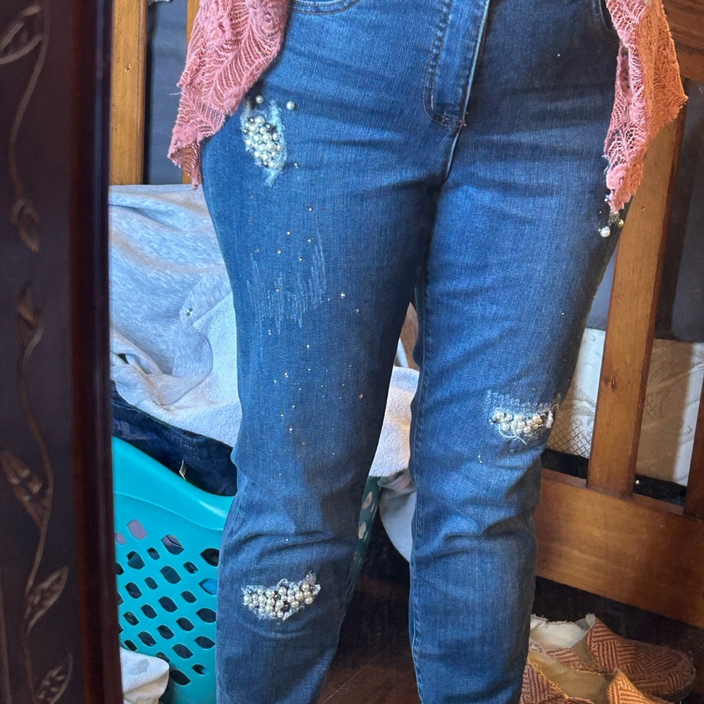 Stylish Blue Pearl-Embellished Skinny Jeans